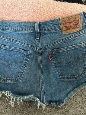 Levi 501 booty shorts